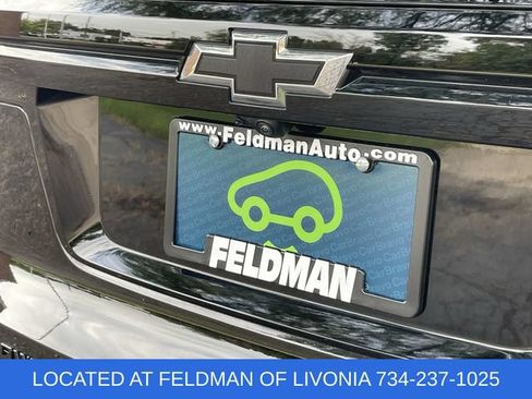 Used 2025 Chevrolet Traverse LT w/ Midnight/Sport Edition AWD/4WD image 30