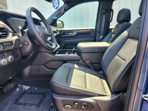 Used 2026 GMC Yukon XL Denali w/ Sun & Power Step Package AWD/4WD image 18