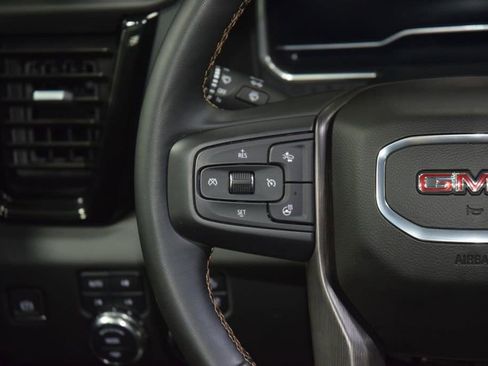 Used 2024 GMC Sierra 2500 AT4 w/ AT4 Premium Plus Package AWD/4WD image 38