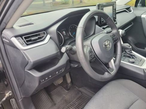 Used 2022 Toyota RAV4 XLE w/ Convenience Package AWD/4WD image 20