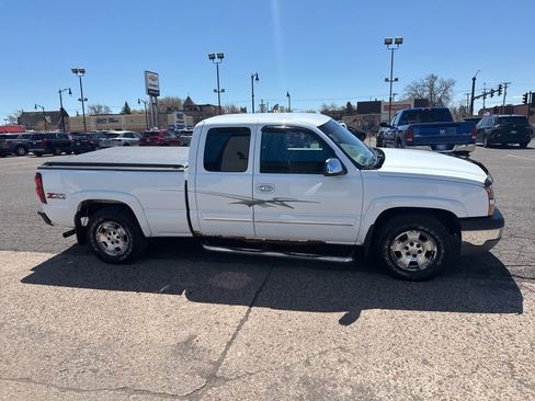 Used 2003 Chevrolet Silverado 1500 LS w/ Off-Road Package AWD/4WD image 6