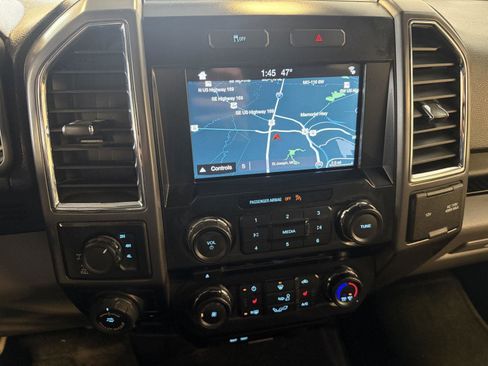 Used 2016 Ford F150 XLT w/ Equipment Group 302A Luxury image 21