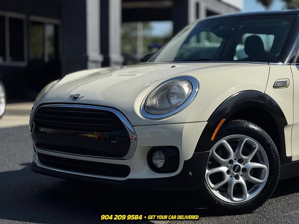 Used 2016 MINI Cooper Clubman FWD image 2