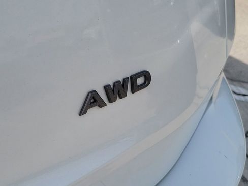 Used 2025 Nissan Rogue SV image 14