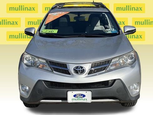 Used 2013 Toyota RAV4 XLE image 15
