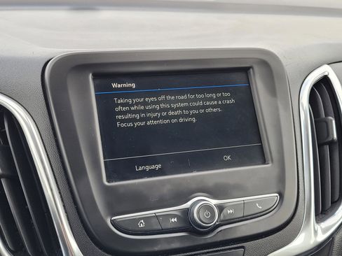 Used 2019 Chevrolet Equinox LT image 16