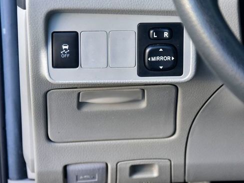 Used 2012 Toyota Corolla LE image 20