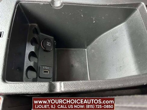 Used 2019 Jeep Cherokee Latitude w/ Popular Appearance Group AWD/4WD image 31