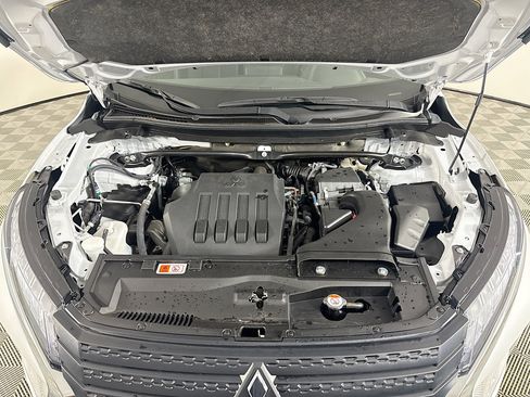 Used 2024 Mitsubishi Eclipse Cross Black Edition image 39