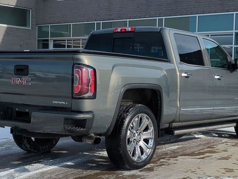 Used 2017 GMC Sierra 1500 Denali w/ Denali Ultimate Package image 7