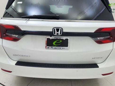 Used 2023 Honda Odyssey Sport image 12