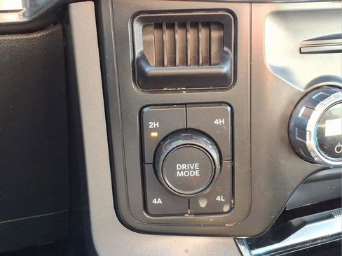 Used 2021 Ford F150 Lariat image 10