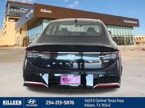 Used 2024 Hyundai Sonata Limited FWD image 7