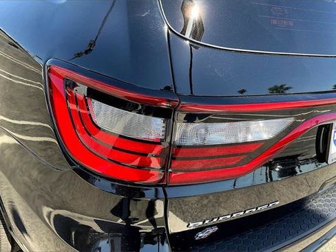 Certified 2025 Dodge Durango GT image 25