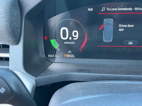 Certified 2025 Ford Explorer Active image 11