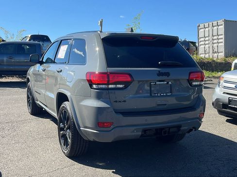 Used 2021 Jeep Grand Cherokee Laredo X AWD/4WD image 7