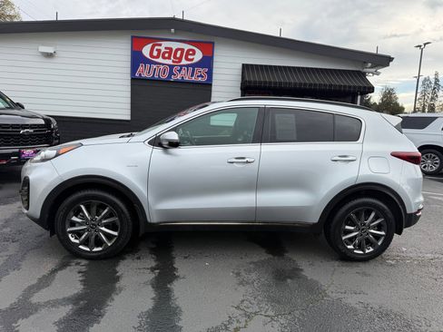Used 2020 Kia Sportage S w/ S Premium Package AWD/4WD image 3