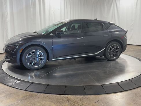New 2025 Kia EV6 Light image 5