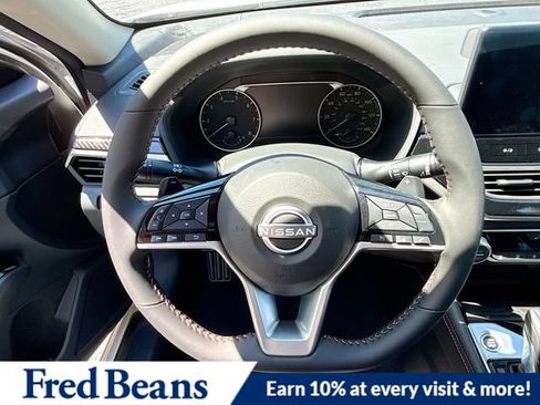 New 2025 Nissan Altima 2.5 SR w/ SR Premium Package FWD image 9