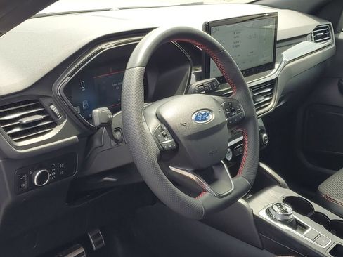 Used 2023 Ford Escape ST-Line w/ Equipment Group 301A FWD image 11