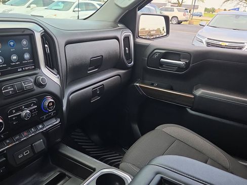 Used 2021 Chevrolet Silverado 1500 RST AWD/4WD image 19