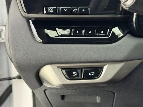 Used 2023 Lexus RX 500h F Sport image 18