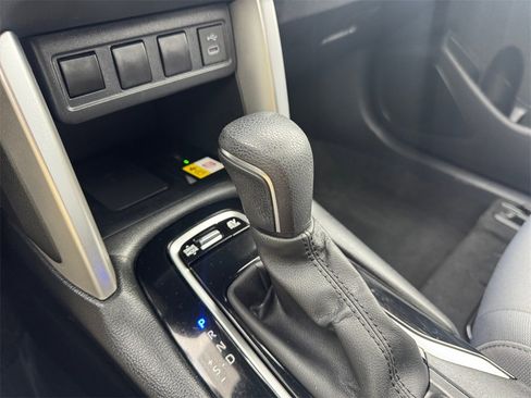 Used 2023 Toyota Corolla Cross image 14