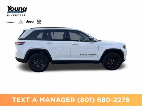 New 2026 Jeep Grand Cherokee Altitude AWD/4WD image 6