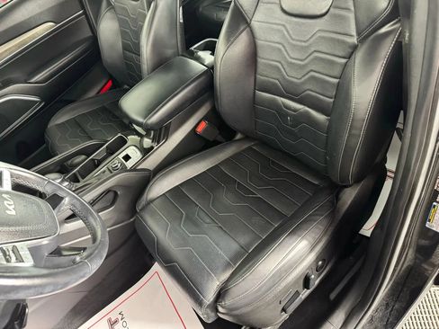 Used 2022 Kia Telluride SX w/ SX Prestige Package AWD/4WD image 36