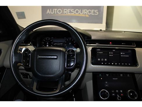 Used 2019 Land Rover Range Rover Velar R-Dynamic SE image 38