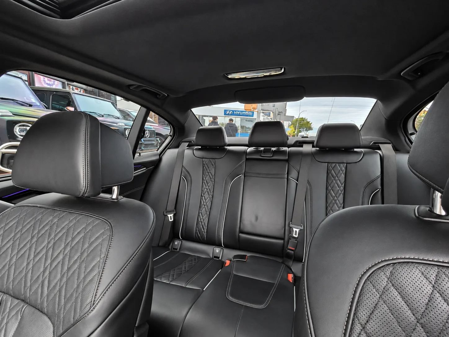 Used 2019 BMW M550i xDrive w/ Premium Package 2 AWD/4WD image 49