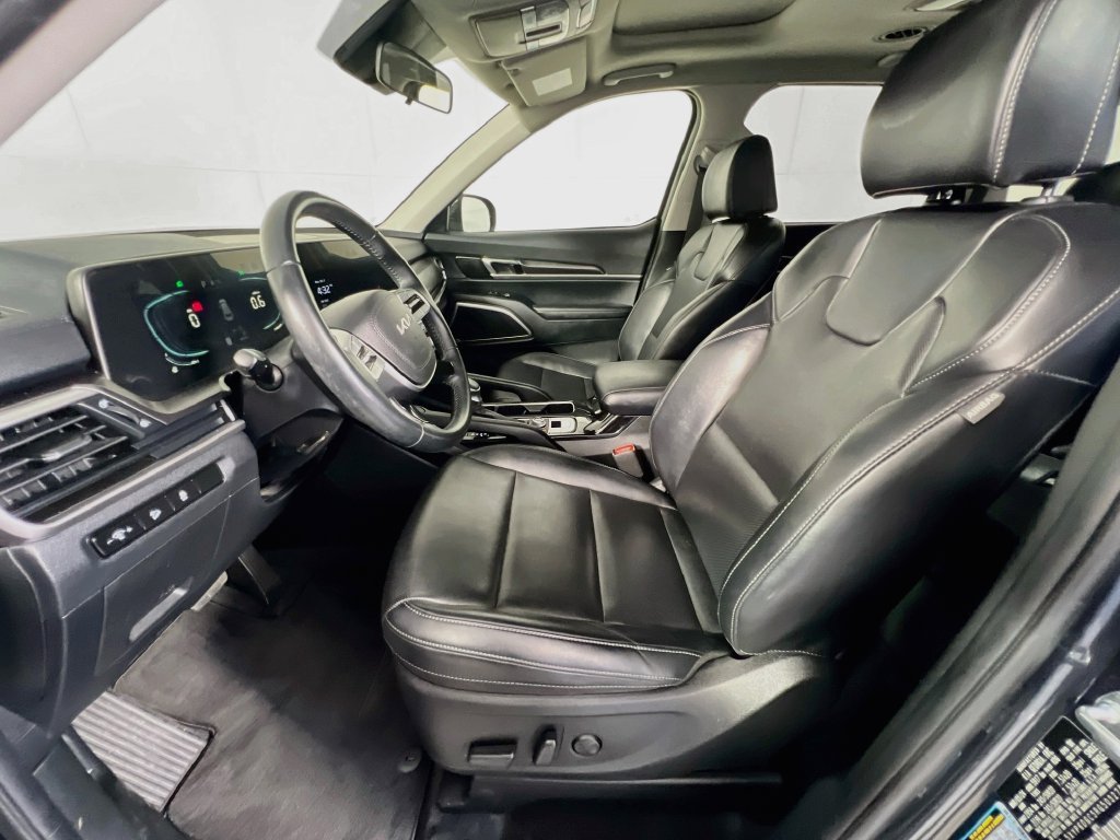 Certified 2024 Kia Telluride S w/ S Sunroof Package AWD/4WD image 22