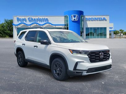 New 2025 Honda Pilot TrailSport