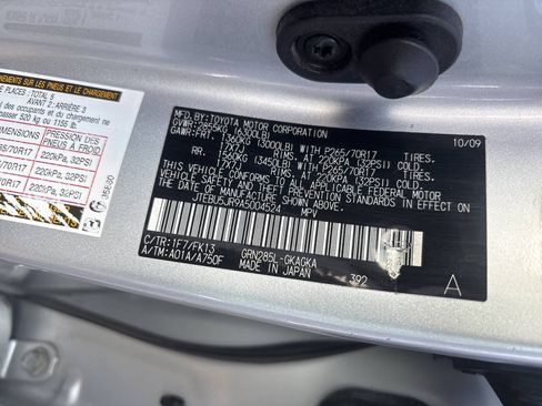 Used 2010 Toyota 4Runner SR5 AWD/4WD image 33
