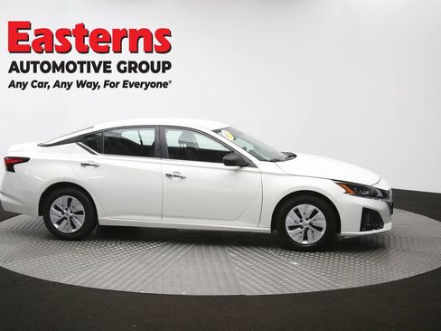 Used 2024 Nissan Altima 2.5 S FWD image 47