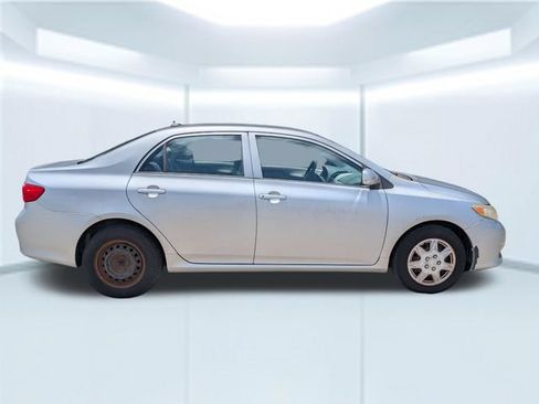 Used 2009 Toyota Corolla FWD image 7