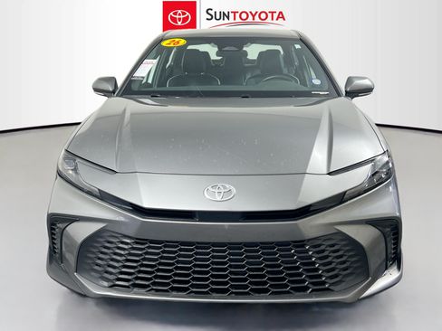 Used 2026 Toyota Camry SE FWD image 10