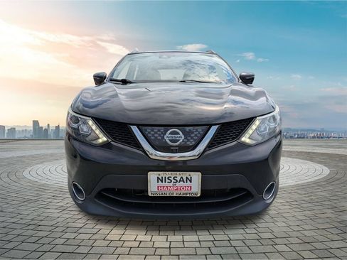 Used 2018 Nissan Rogue Sport SL w/ SL Premium Package FWD image 10