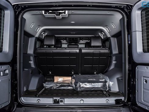 Used 2024 INEOS Grenadier Fieldmaster Edition image 13