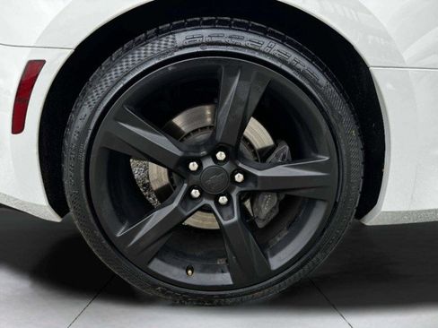 Used 2016 Chevrolet Camaro SS RWD image 57