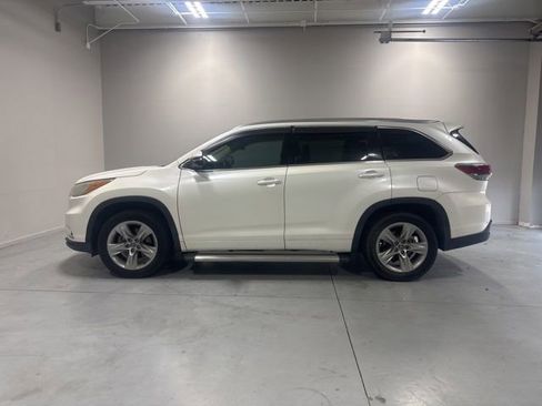Used 2016 Toyota Highlander Limited FWD image 10