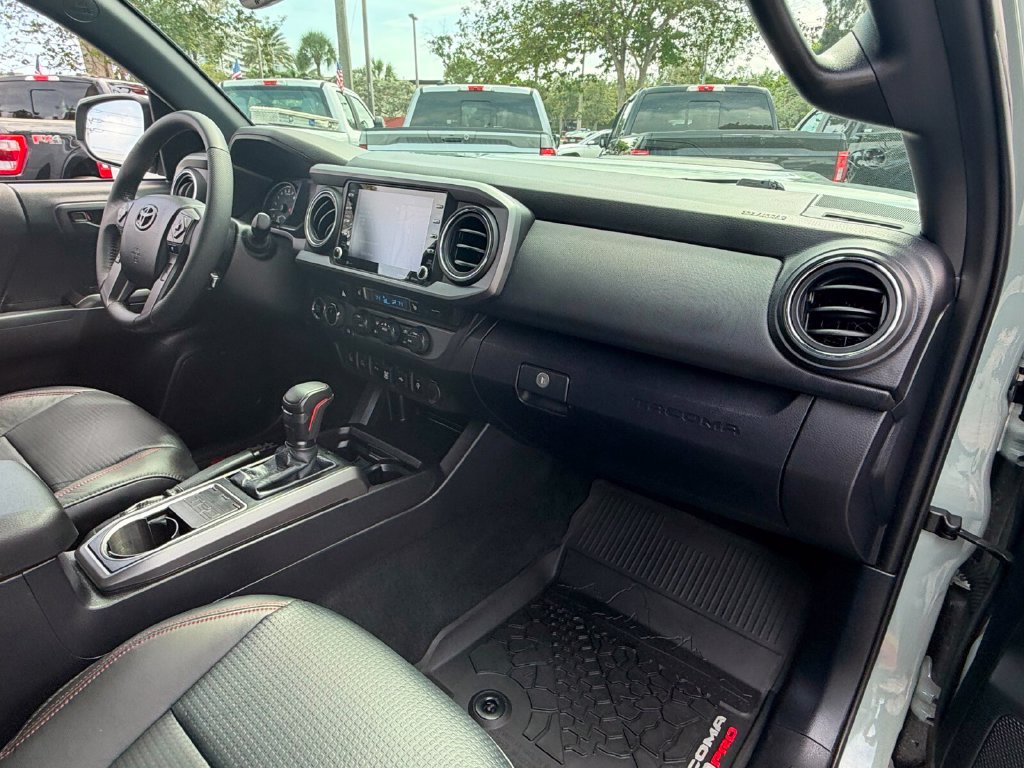 Used 2021 Toyota Tacoma TRD Pro AWD/4WD image 18