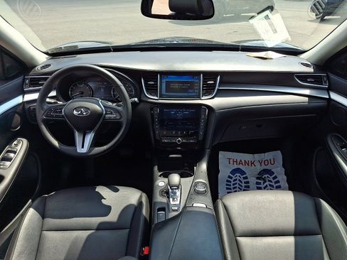 Used 2019 INFINITI QX50 Luxe w/ Navigation Package AWD/4WD image 12