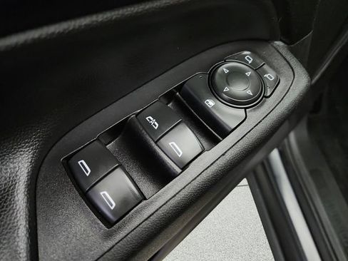 Used 2020 Chevrolet Equinox LT FWD image 20