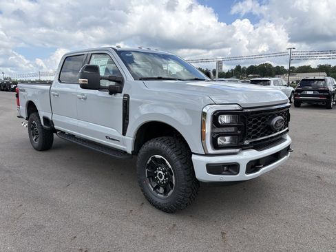 New 2026 Ford F350 Lariat w/ Tremor Off-Road Package image 7