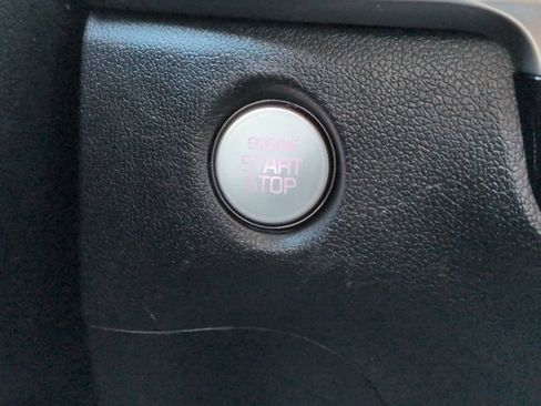 Used 2024 Kia Sorento S w/ Panoramic Sunroof Package FWD image 29