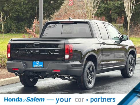 New 2026 Honda Ridgeline Black Edition image 2