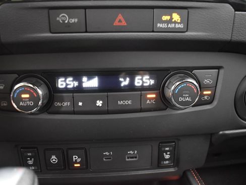 Used 2024 Nissan Frontier Pro-X w/ Pro Convenience Package RWD image 15