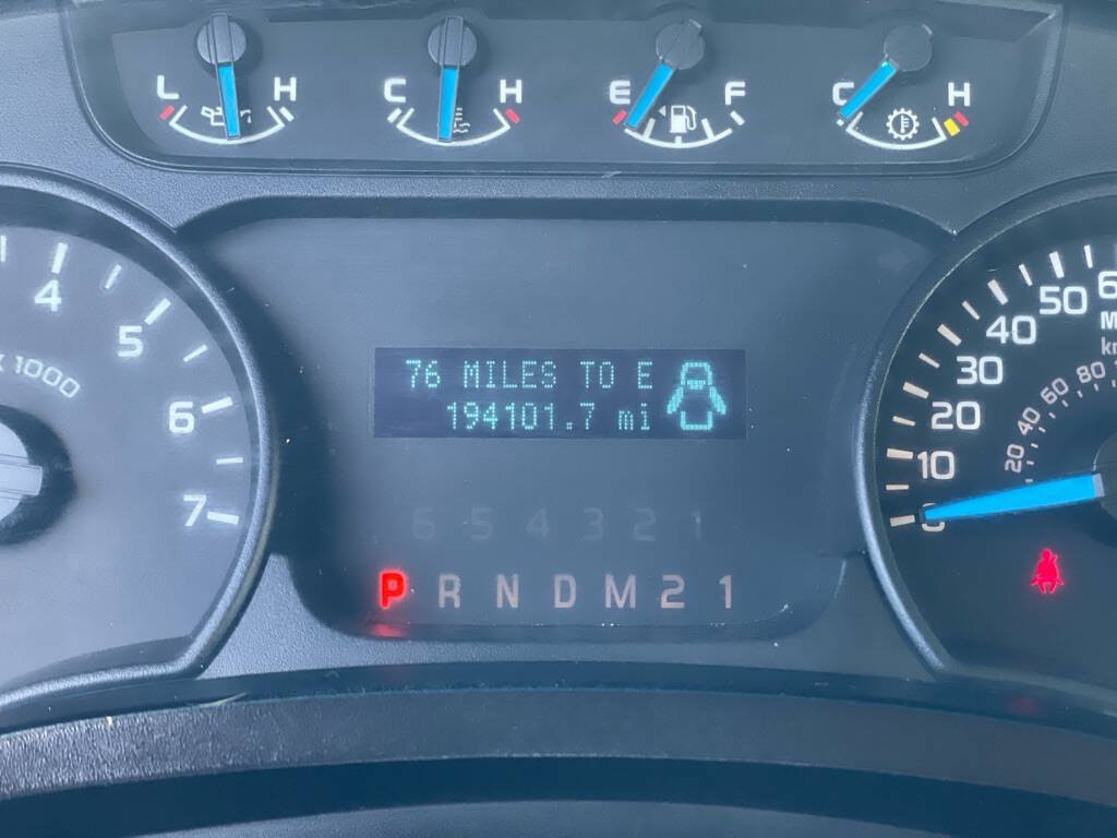 Used 2013 Ford F150 STX w/ Mid Equipment Group AWD/4WD image 11
