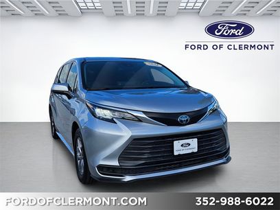 Used 2021 Toyota Sienna LE
